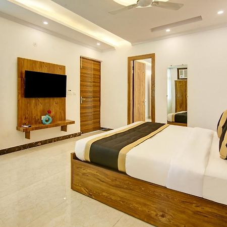 Hotel The Emporio Grand Near Vaishali Metro Station Ghaziabad Dış mekan fotoğraf