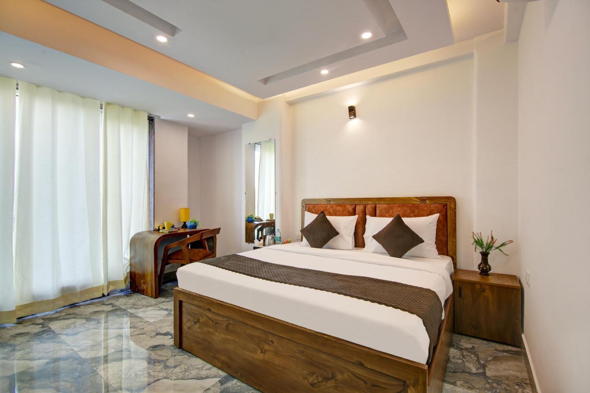 Hotel The Emporio Grand Near Vaishali Metro Station Ghaziabad Dış mekan fotoğraf