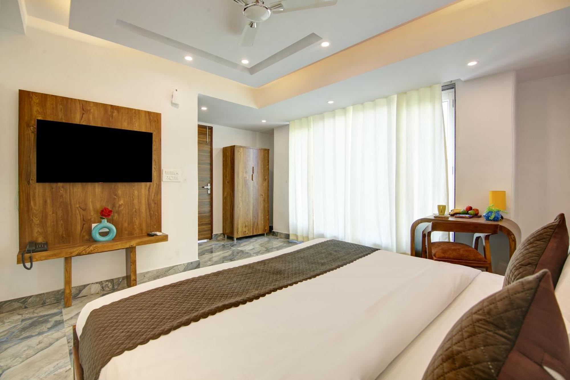 Hotel The Emporio Grand Near Vaishali Metro Station Ghaziabad Dış mekan fotoğraf