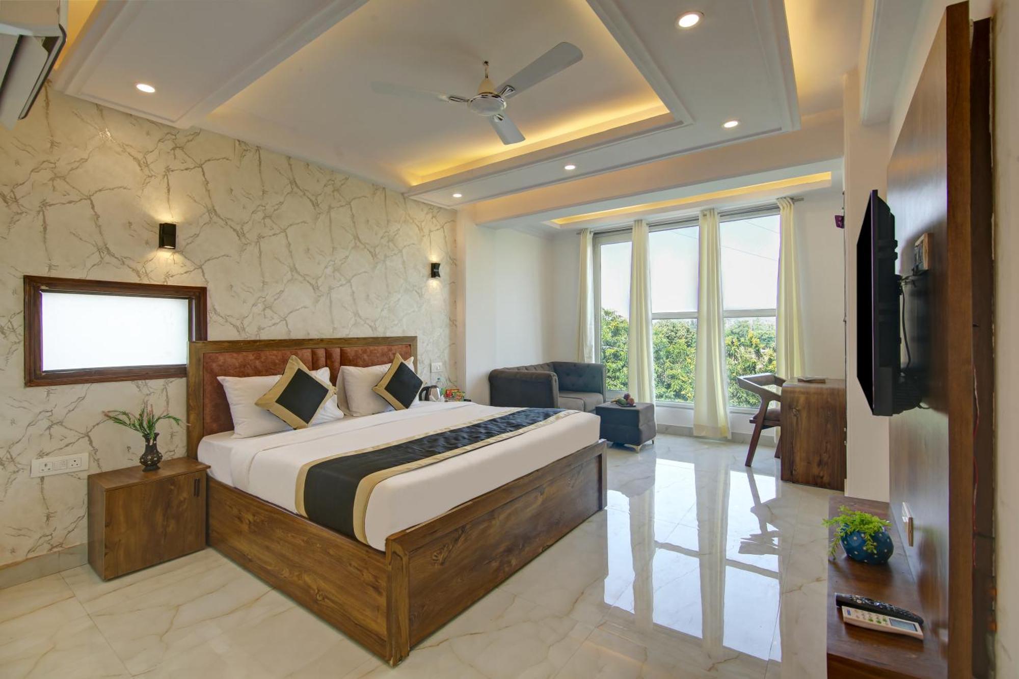 Hotel The Emporio Grand Near Vaishali Metro Station Ghaziabad Dış mekan fotoğraf