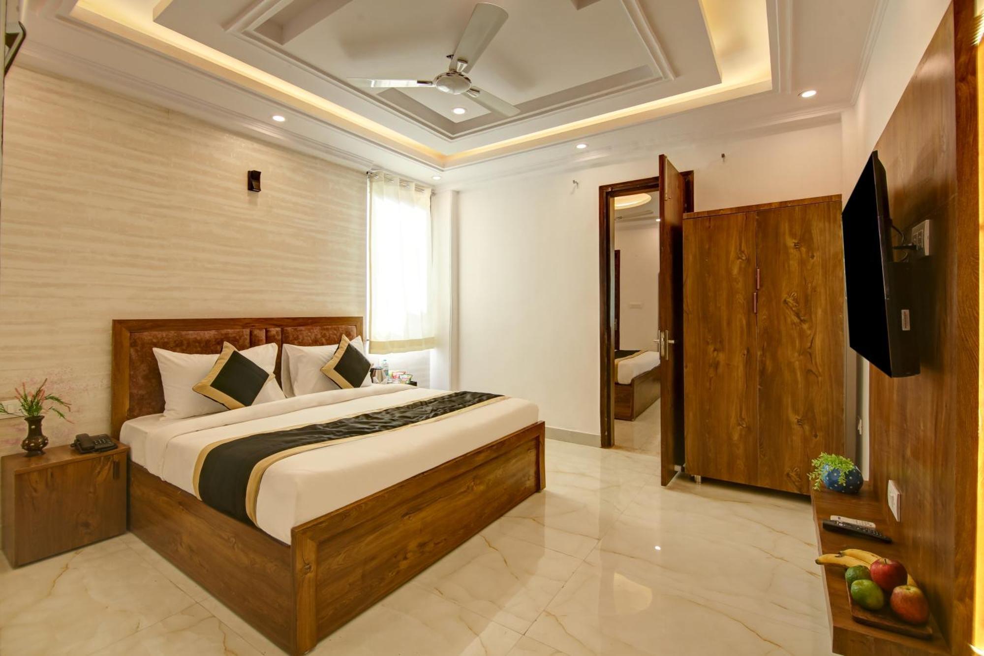 Hotel The Emporio Grand Near Vaishali Metro Station Ghaziabad Dış mekan fotoğraf