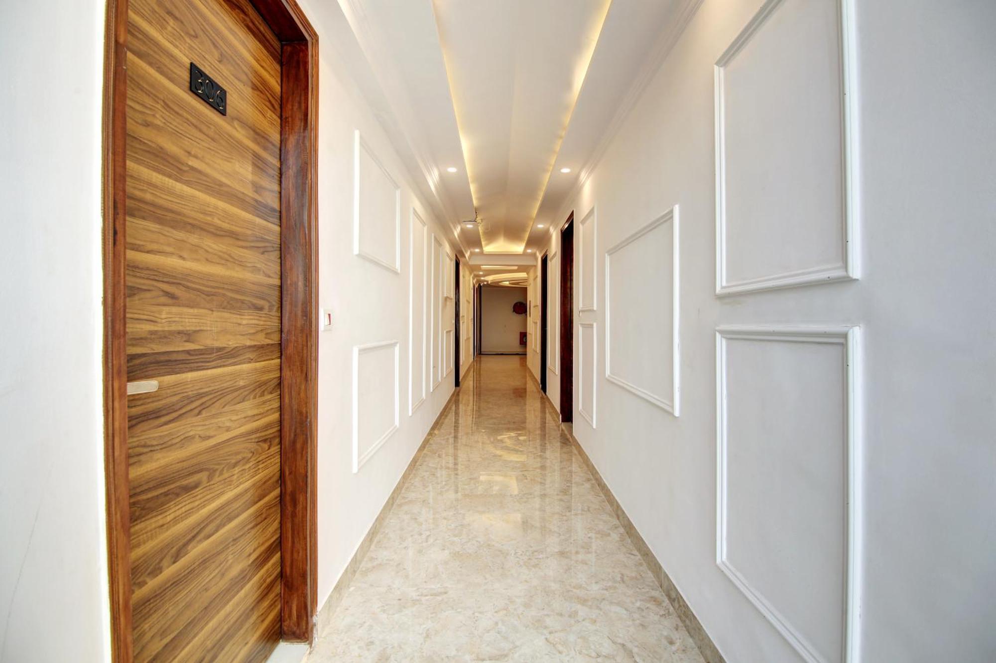 Hotel The Emporio Grand Near Vaishali Metro Station Ghaziabad Dış mekan fotoğraf