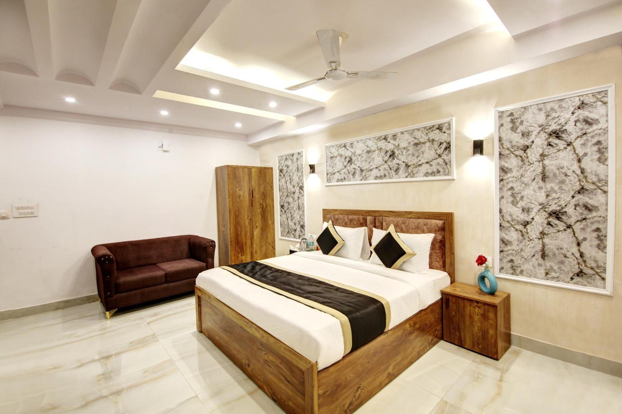 Hotel The Emporio Grand Near Vaishali Metro Station Ghaziabad Dış mekan fotoğraf