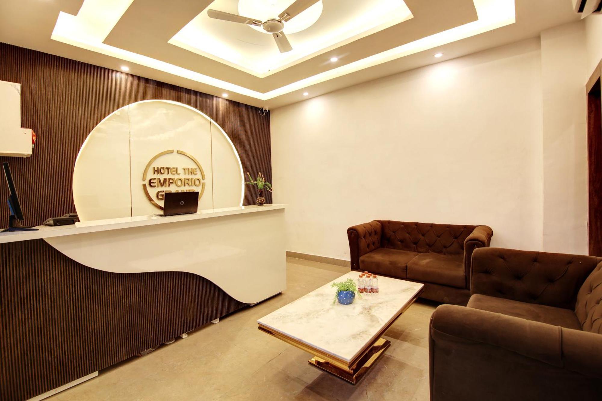 Hotel The Emporio Grand Near Vaishali Metro Station Ghaziabad Dış mekan fotoğraf