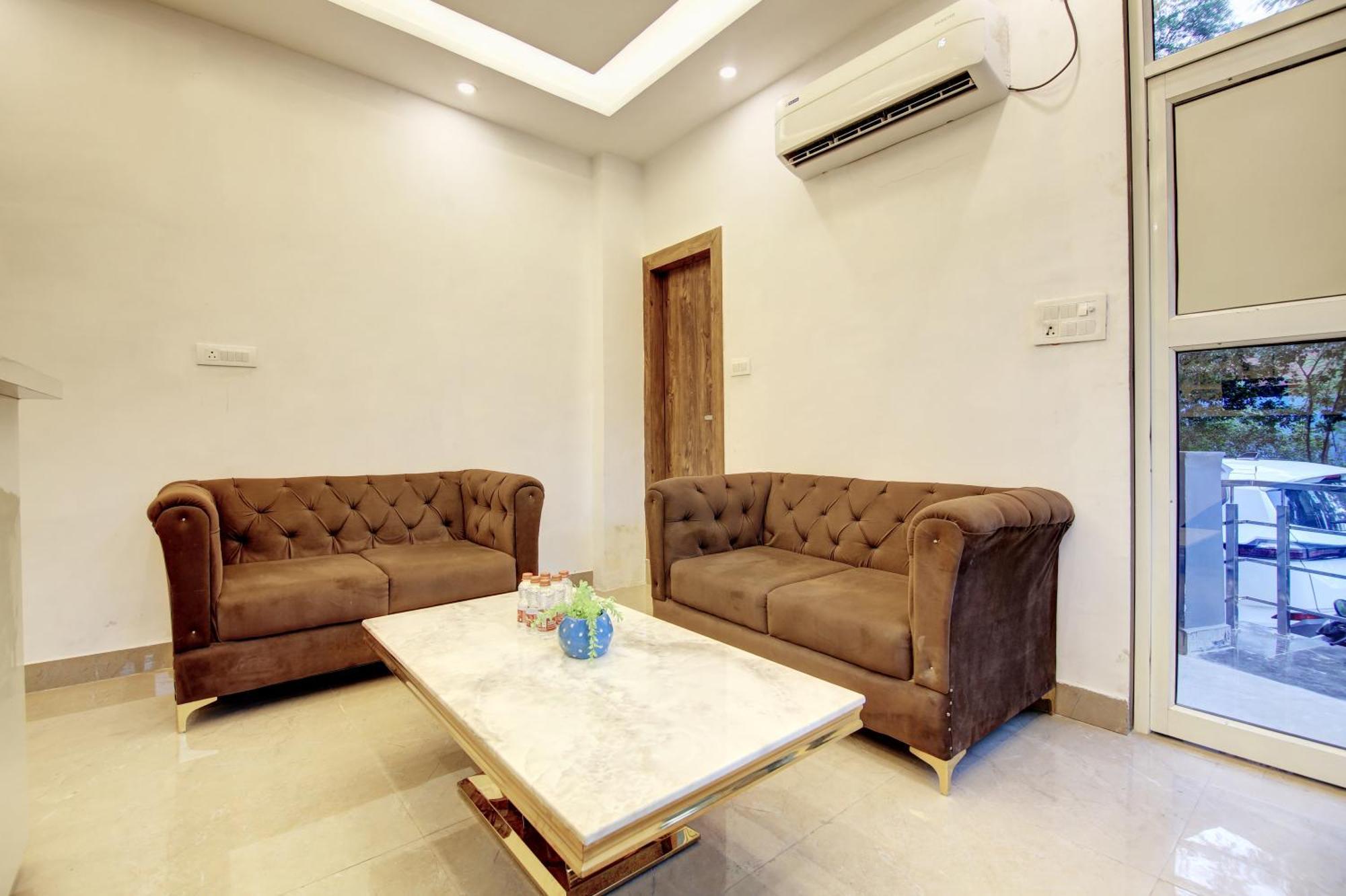 Hotel The Emporio Grand Near Vaishali Metro Station Ghaziabad Dış mekan fotoğraf